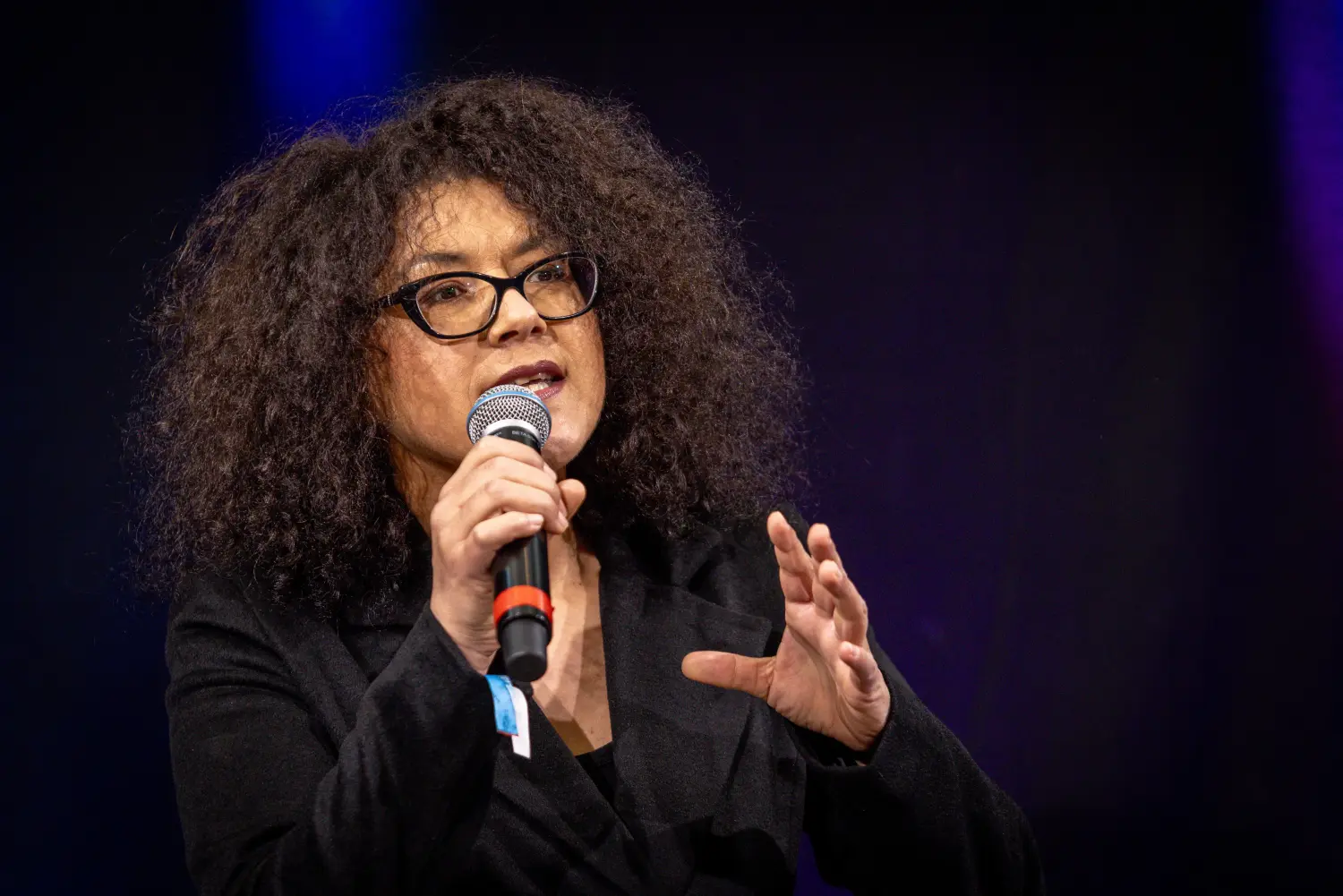 Saya in space - Sonja Naumann bei ihrer Rede